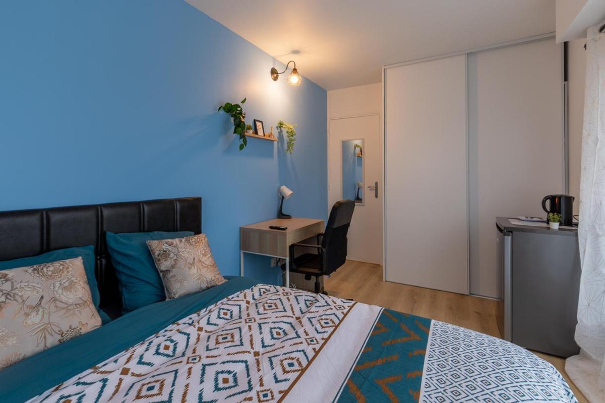 Le Beau Refuge Parisien De Cergy - Parisian Modern Flat At Cergy Bed and Breakfast Exteriör bild