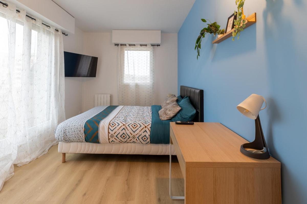 Le Beau Refuge Parisien De Cergy - Parisian Modern Flat At Cergy Bed and Breakfast Exteriör bild