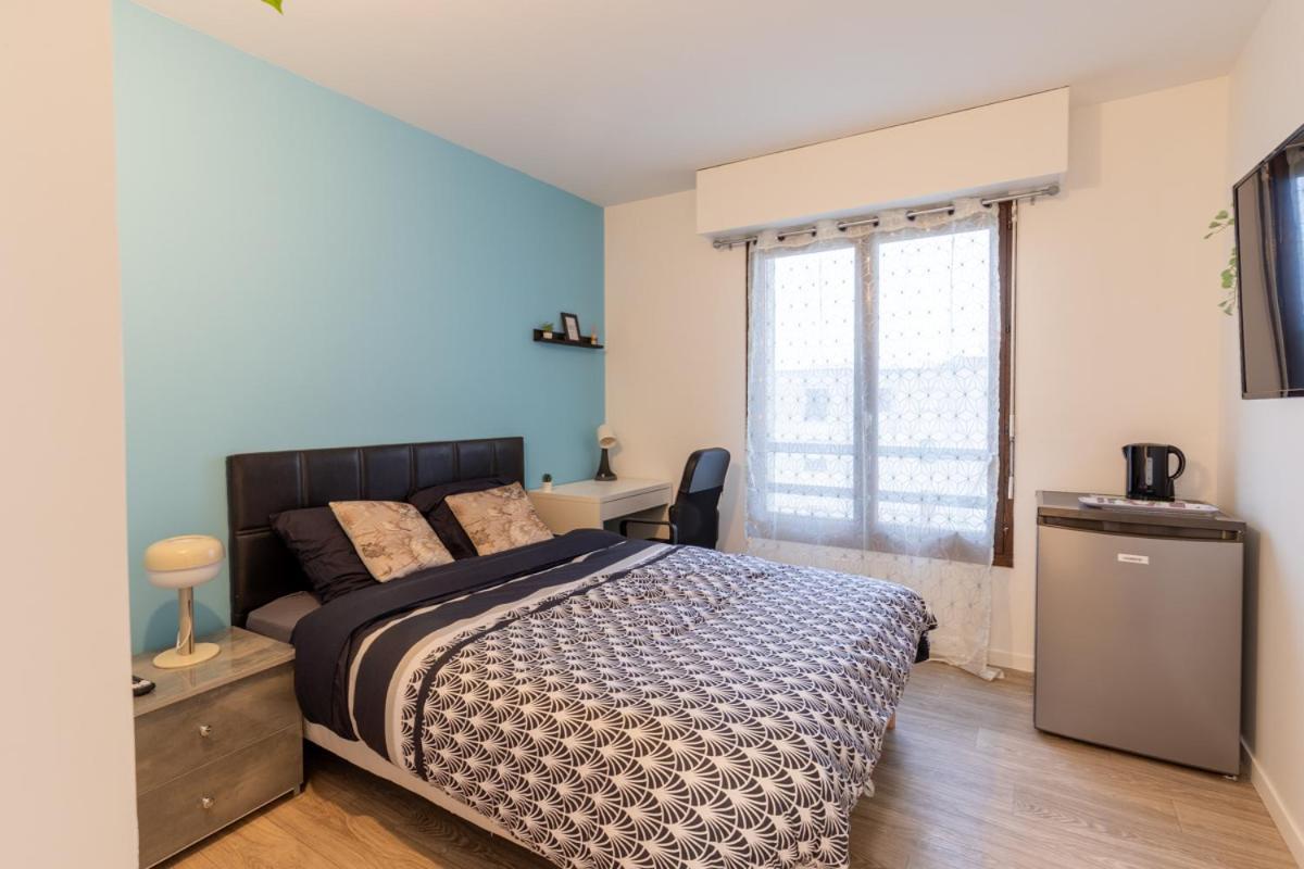 Le Beau Refuge Parisien De Cergy - Parisian Modern Flat At Cergy Bed and Breakfast Exteriör bild